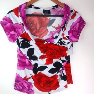 mds M Red Pink Roses Stretch Top